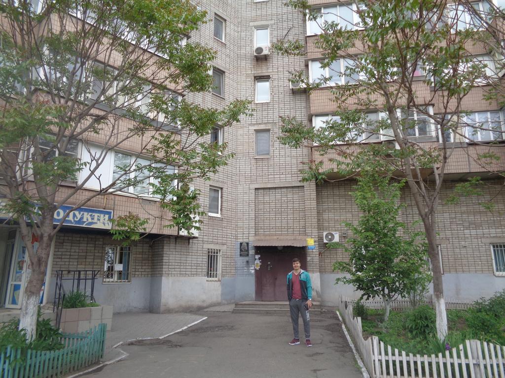 Apartment At Matusevycha Street 2-15 Кривой Рог Екстериор снимка